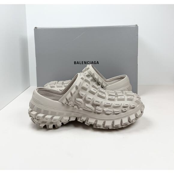 Size 43EU/10US - Balenciaga Defender Beige Clogs🥯 NEW/RETAIL $1,050! - Picture 8 of 14